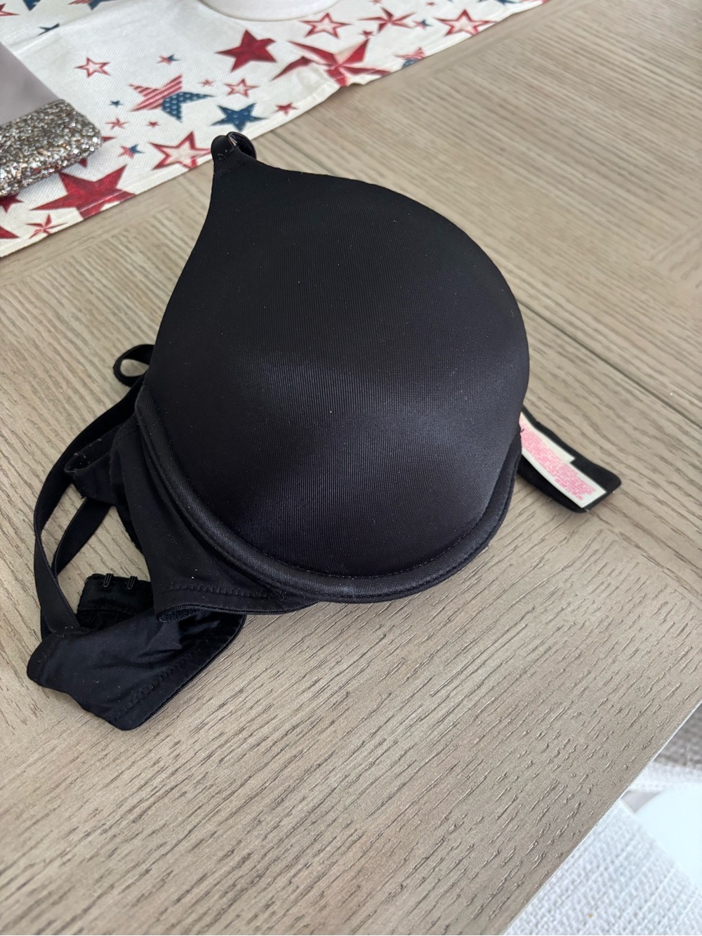 Victoria's Secret Black Molded T-Shirt Bra
